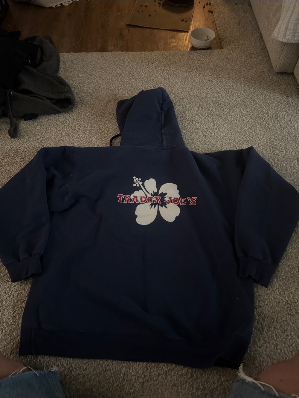 Trader Joe’s Employee Navy Hibiscus Pullover Hoodie Large - Picture 2 of 3